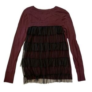 Chelsea 28 Ruffle back Womans top, size S